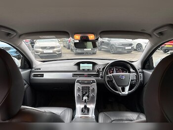 Used Volvo V70 2016 for sale - 77331190: Photo