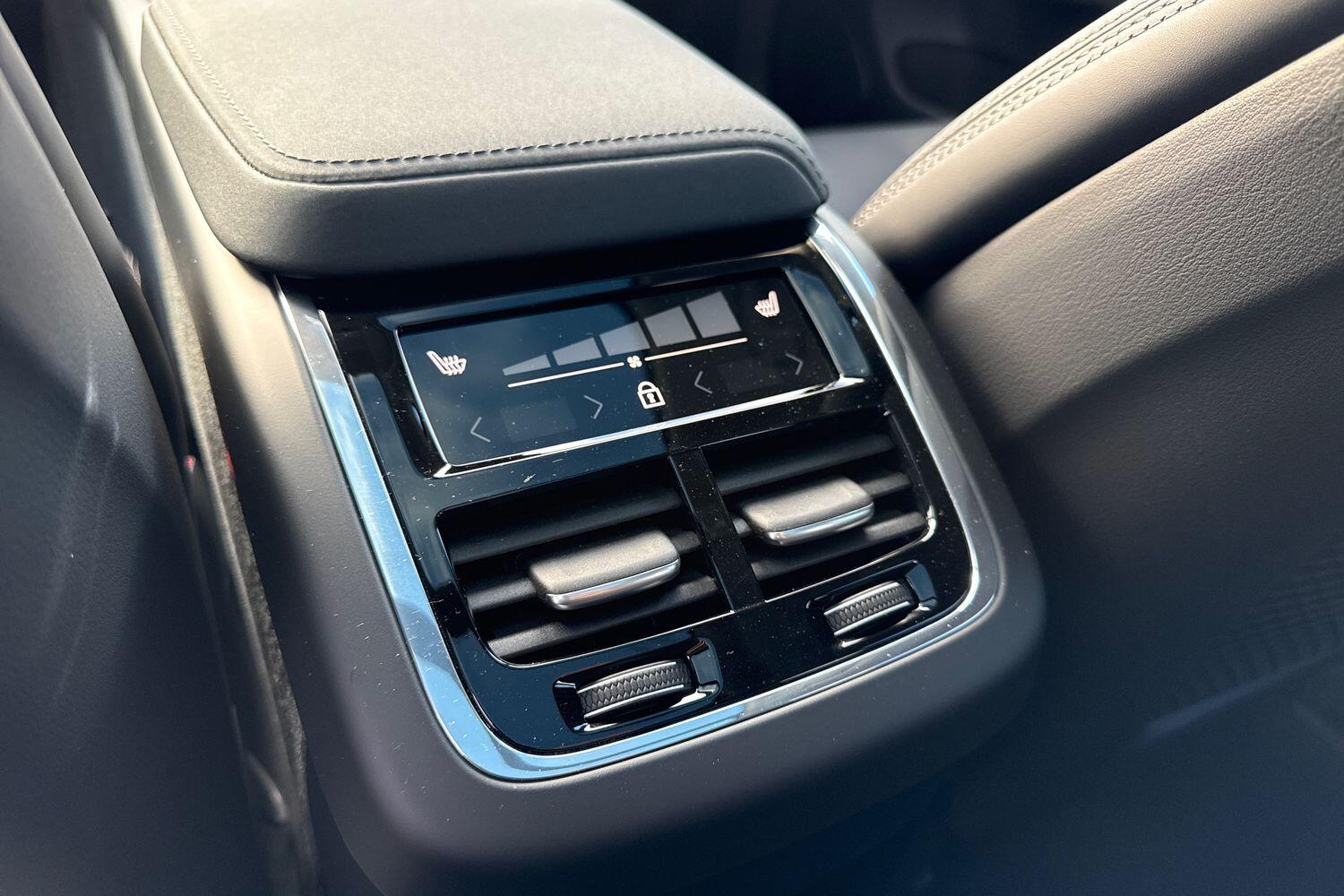 Used Volvo XC60 2025 for sale - 76388194: Photo 46