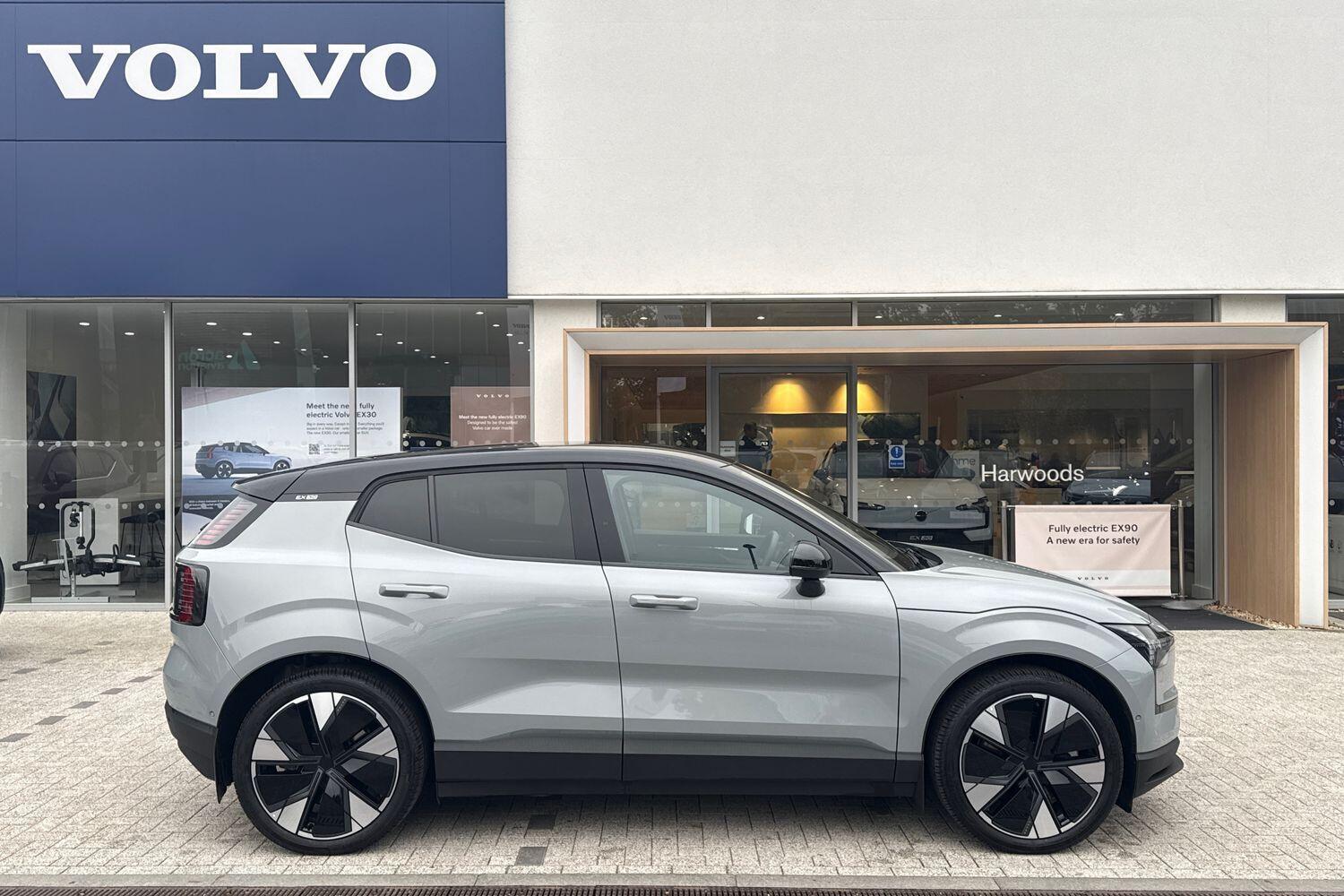 Used Volvo EX30 2025 for sale - 76608078: Photo 2