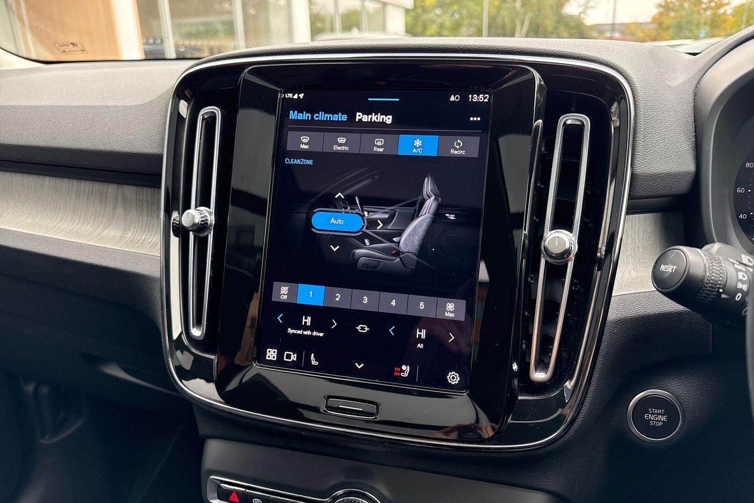 Used Volvo XC40 2022 for sale - 76326522: Photo 39