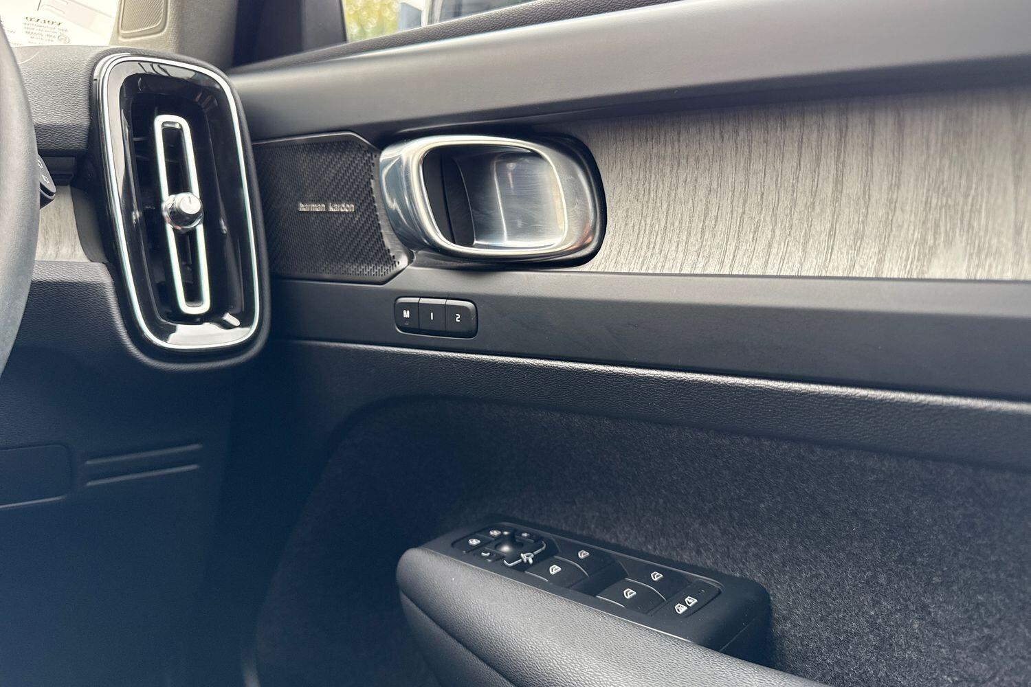 Used Volvo XC40 2022 for sale - 76326522: Photo 42