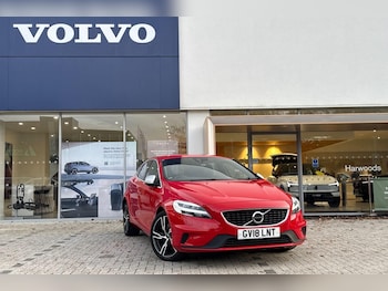 Used Volvo V40 2018 for sale - 76572817: Photo