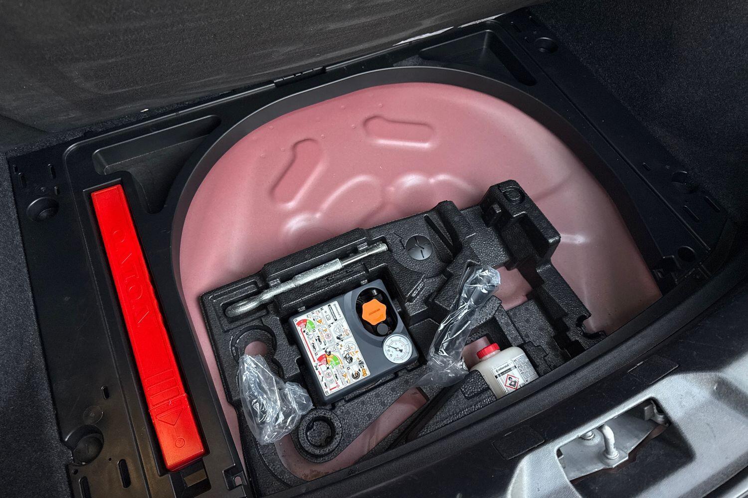 Used Volvo V40 2018 for sale - 76572817: Photo 21