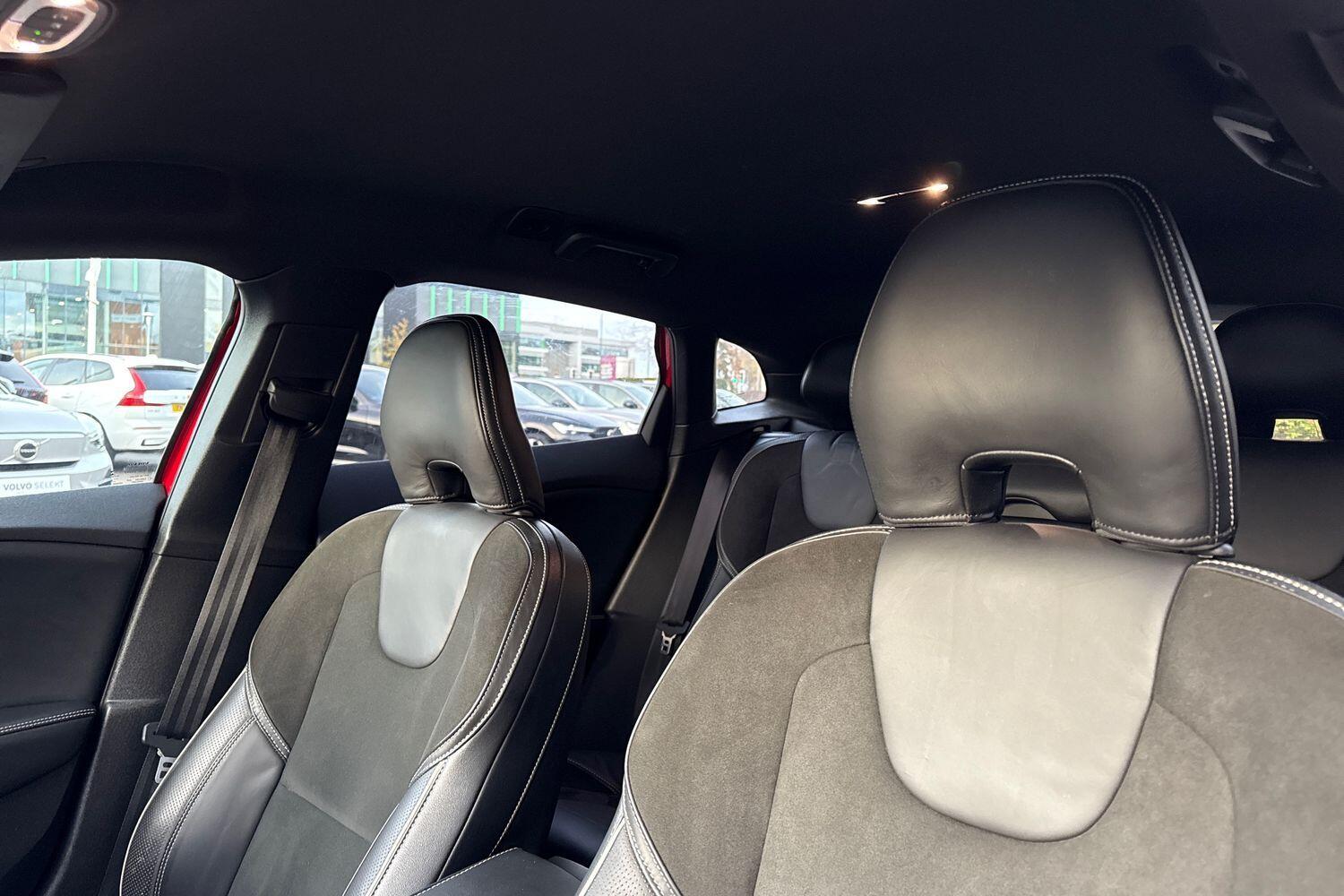 Used Volvo V40 2018 for sale - 76572817: Photo 29