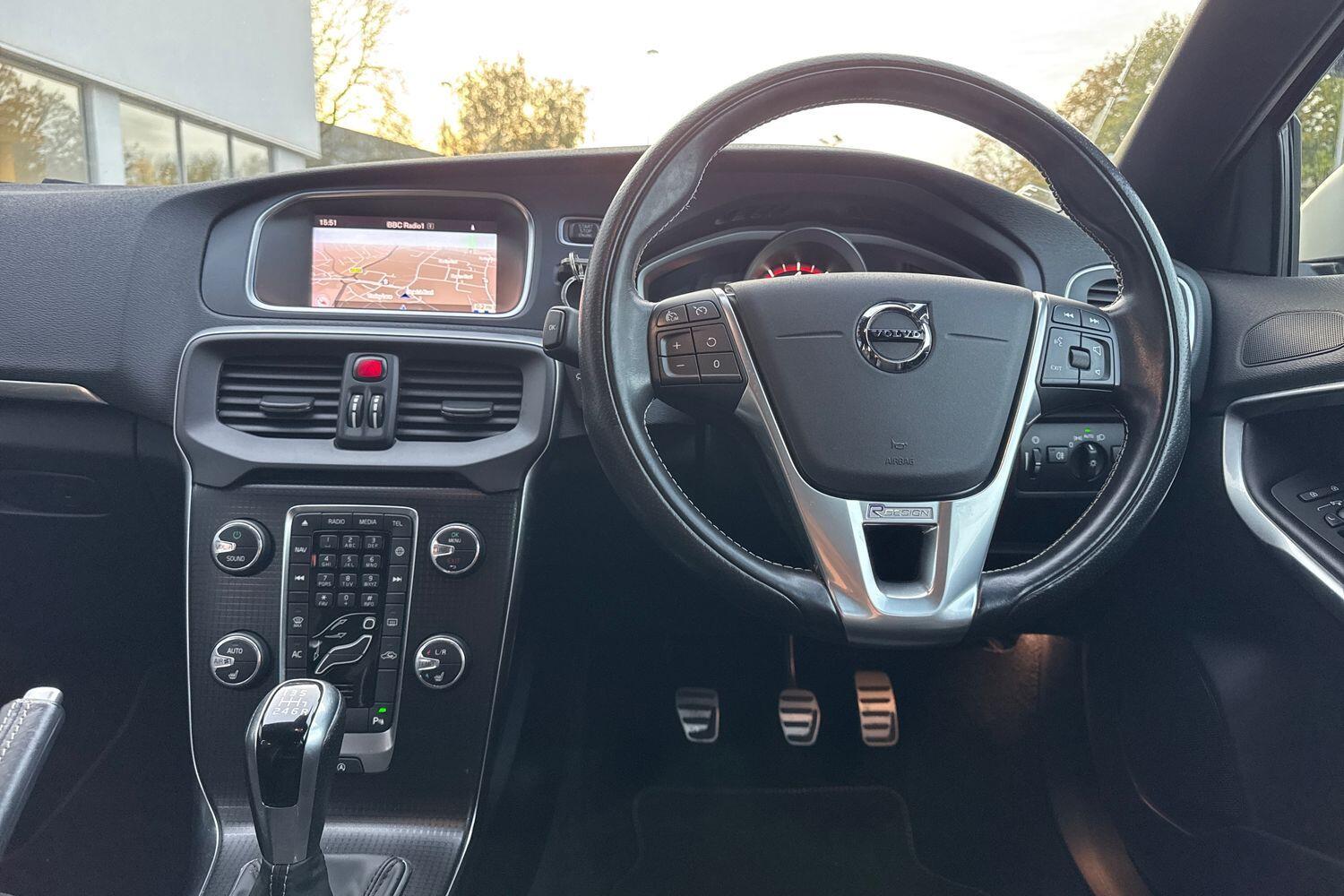 Used Volvo V40 2018 for sale - 76572817: Photo 34