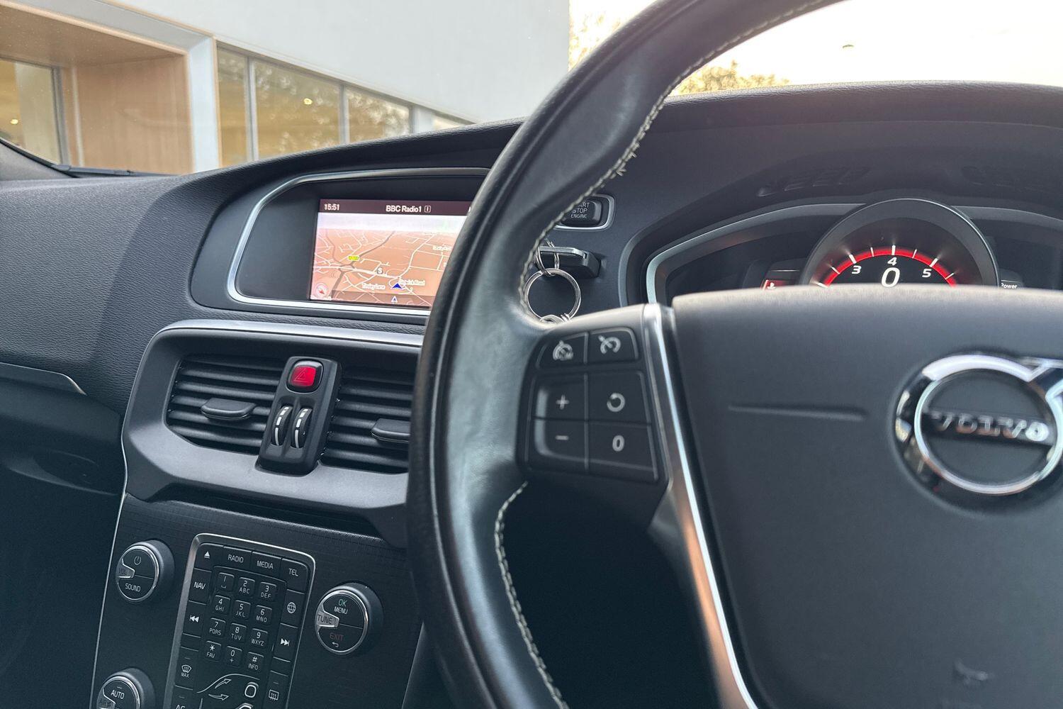 Used Volvo V40 2018 for sale - 76572817: Photo 36