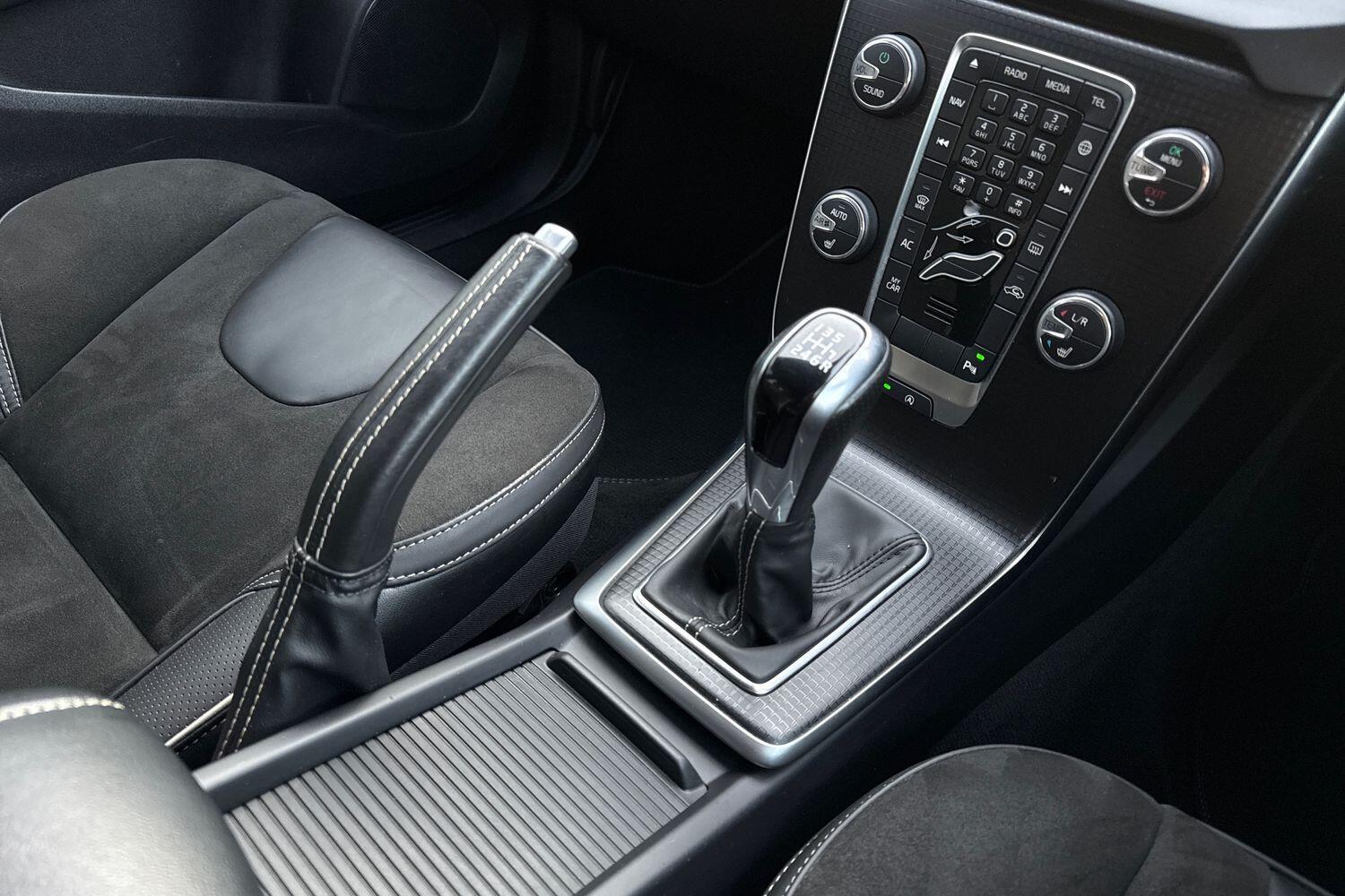 Used Volvo V40 2018 for sale - 76572817: Photo 40