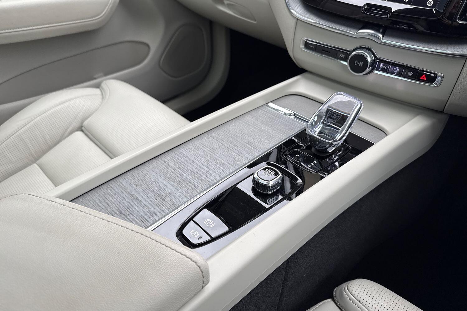 Used Volvo XC60 2025 for sale - 77496373: Photo 45