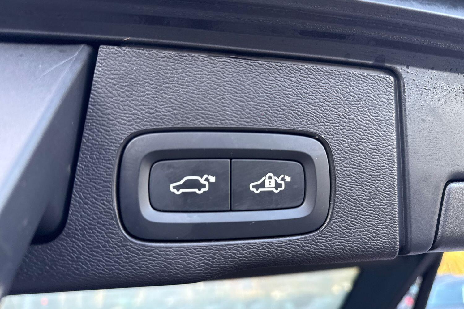 Used Volvo XC60 2025 for sale - 77358328: Photo 21