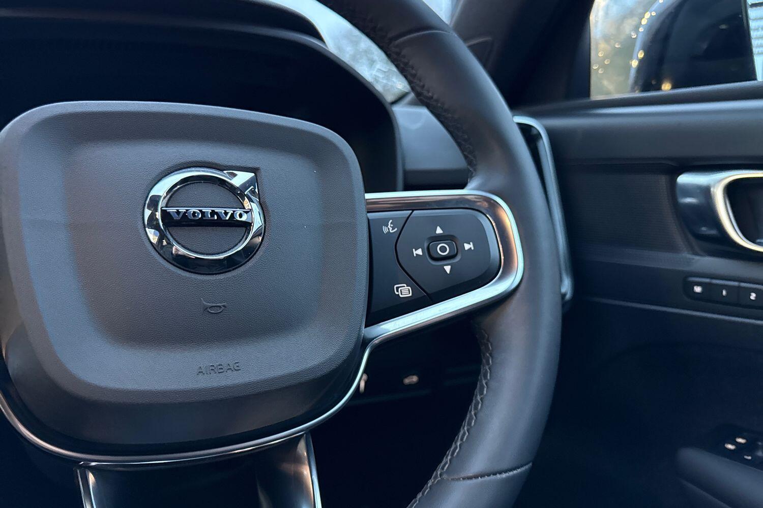 Used Volvo XC40 2021 for sale - 77253918: Photo 37