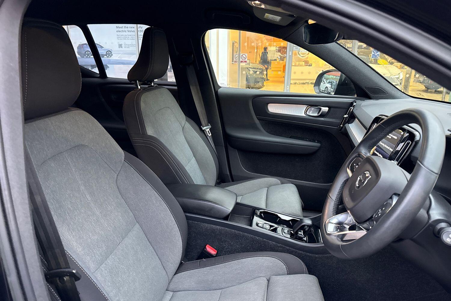 Used Volvo XC40 2022 for sale - 76913871: Photo 25