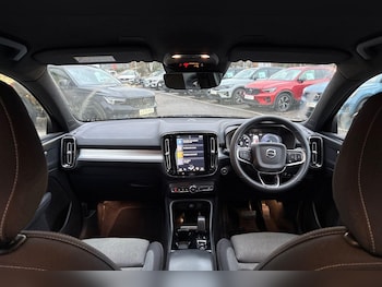 Used Volvo XC40 2022 for sale - 76913871: Photo