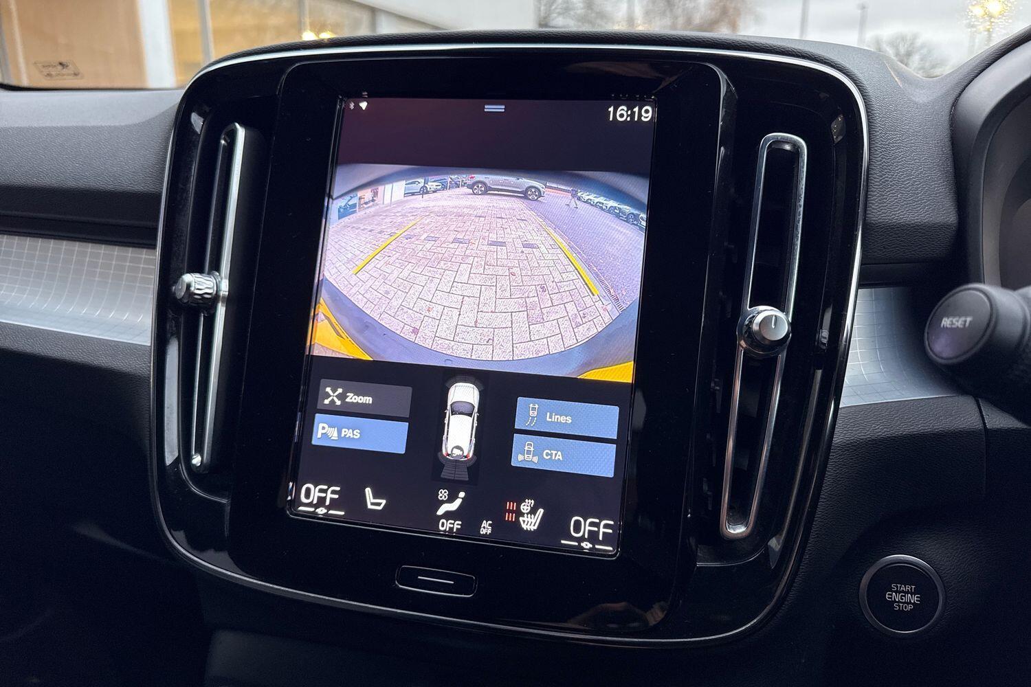 Used Volvo XC40 2022 for sale - 76913871: Photo 4