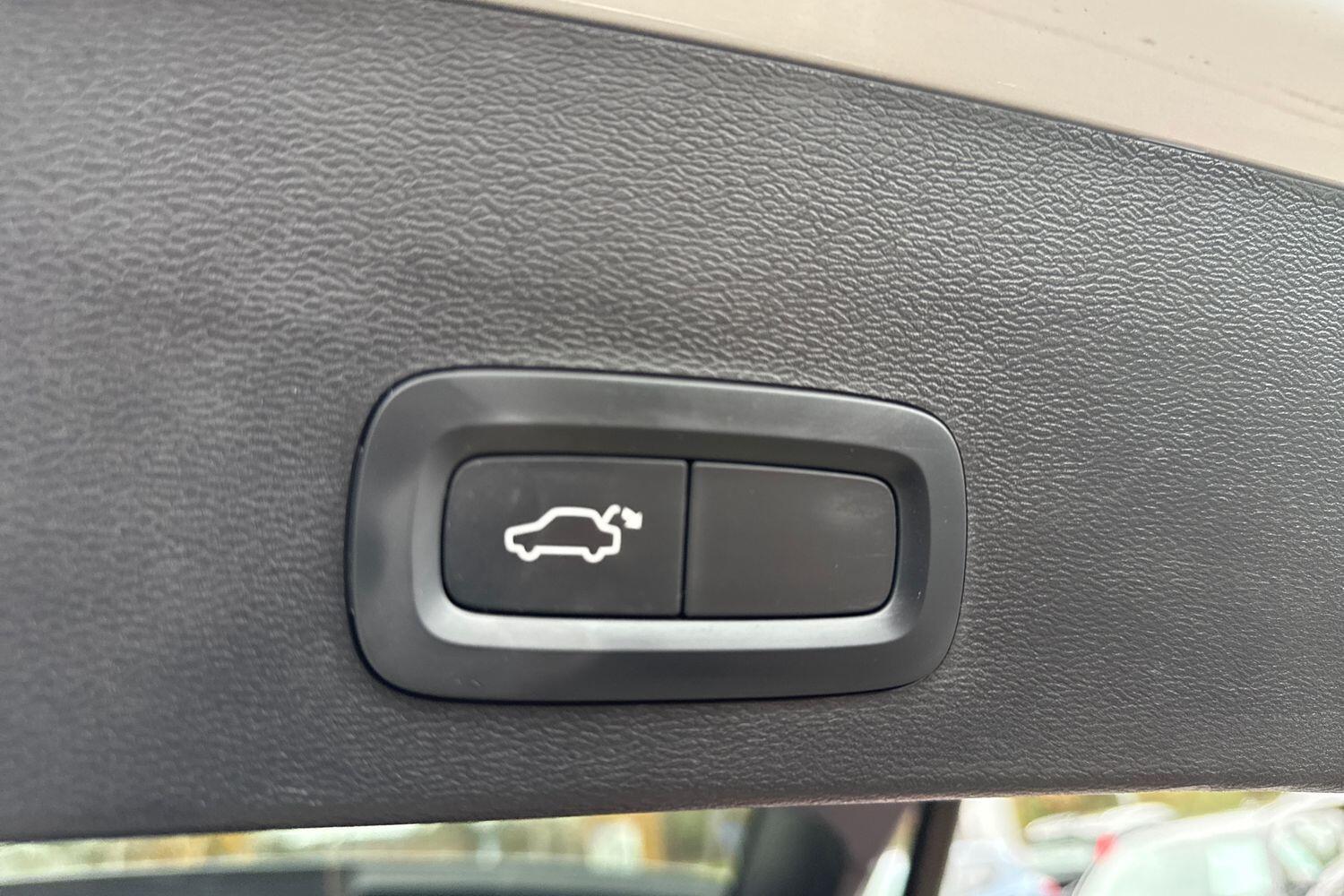 Used Volvo XC40 2021 for sale - 76887134: Photo 21