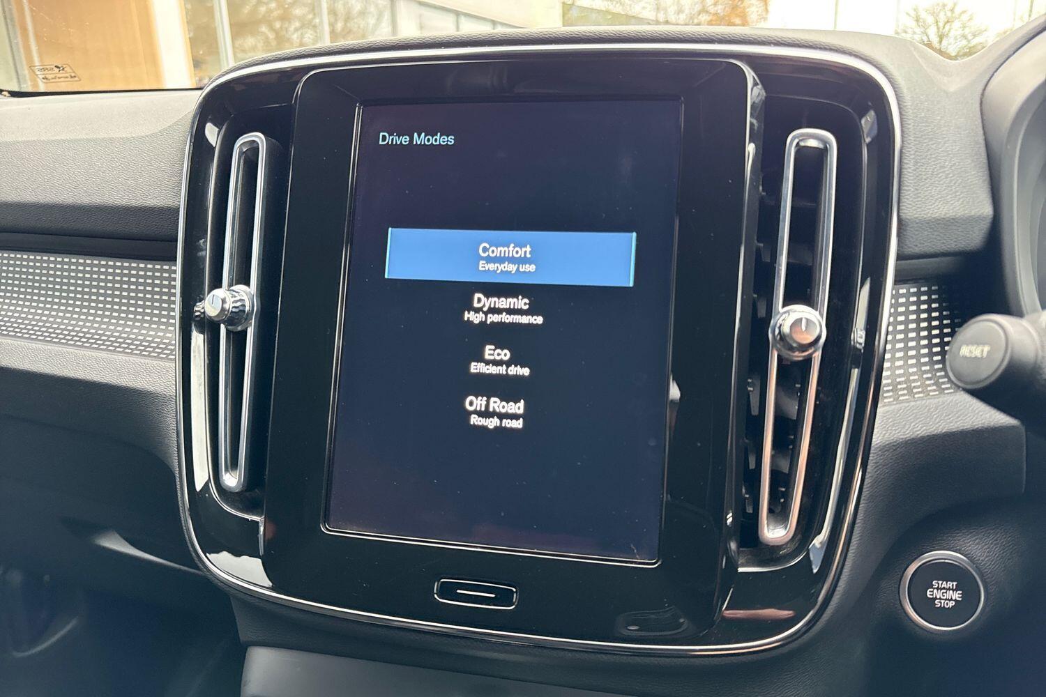 Used Volvo XC40 2021 for sale - 76887134: Photo 41