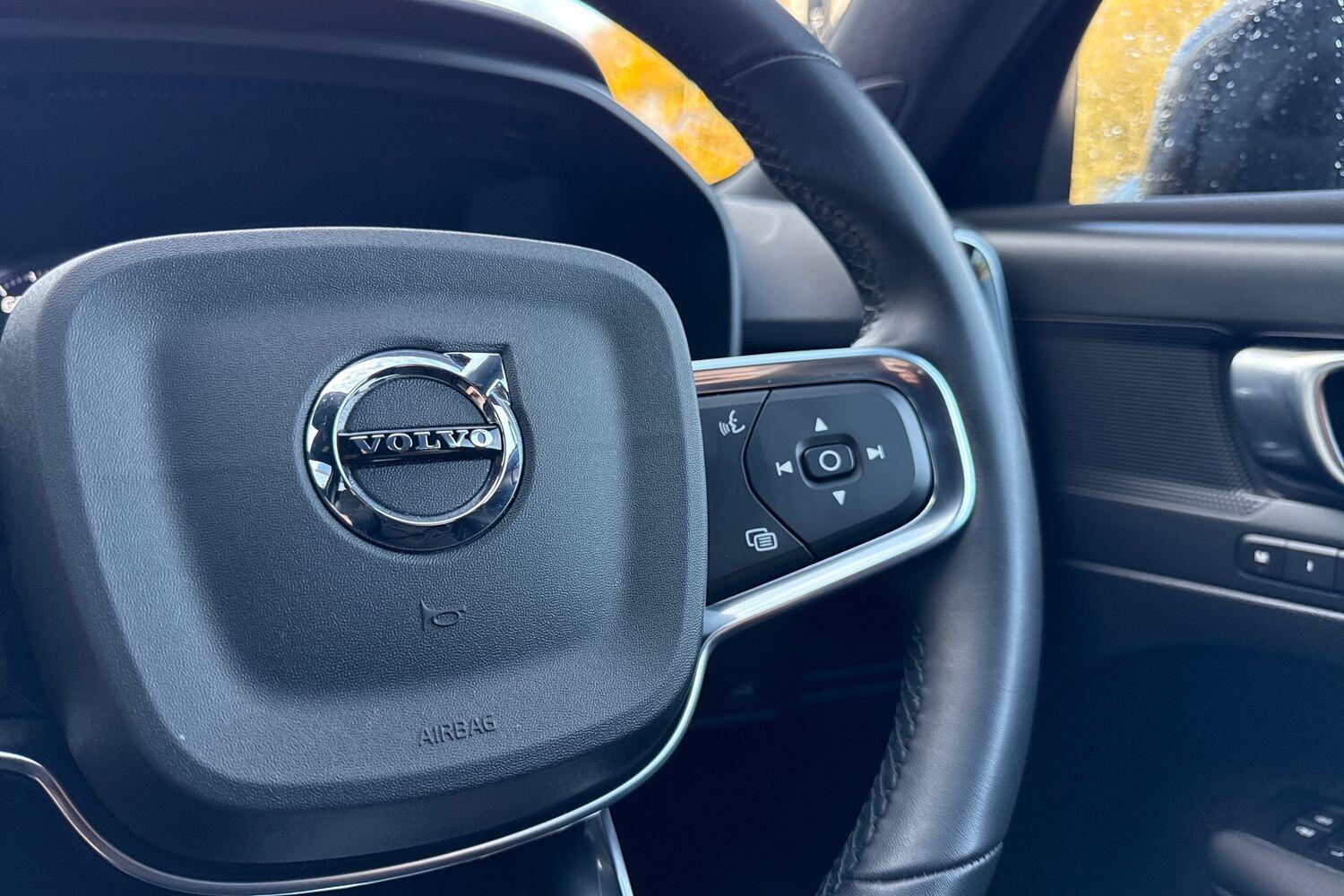 Used Volvo XC40 2021 for sale - 76781740: Photo 37