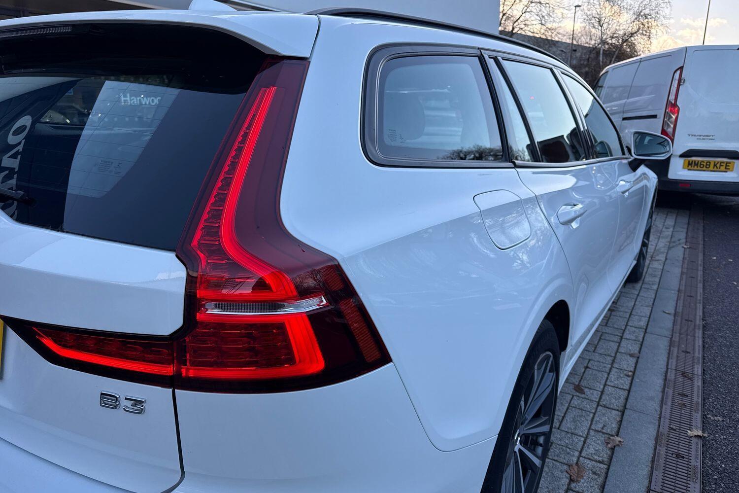 Used Volvo V60 2021 for sale - 76913225: Photo 14