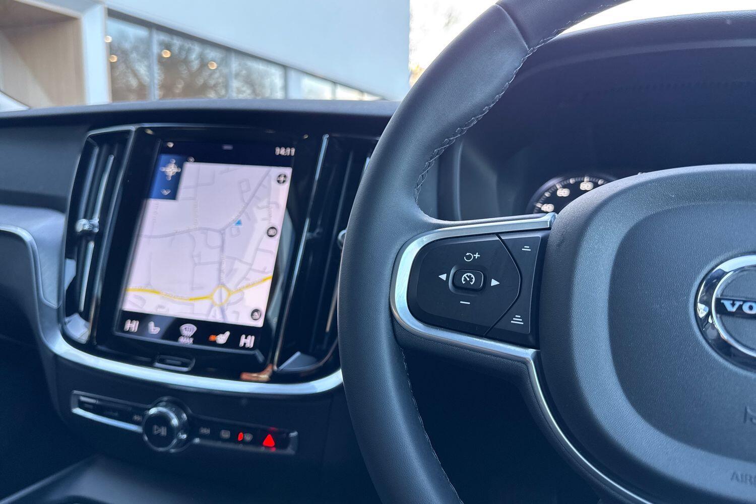 Used Volvo V60 2021 for sale - 76913225: Photo 35