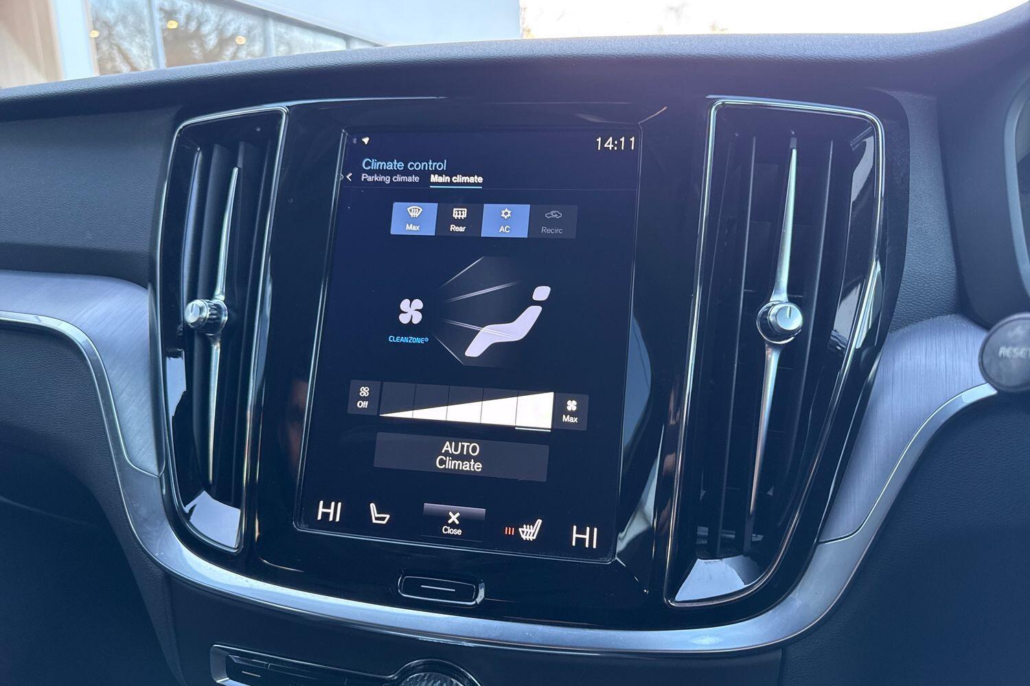 Used Volvo V60 2021 for sale - 76913225: Photo 37