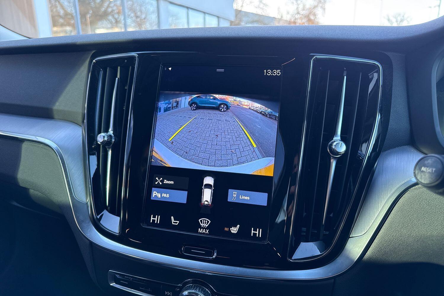 Used Volvo V60 2021 for sale - 76913225: Photo 4