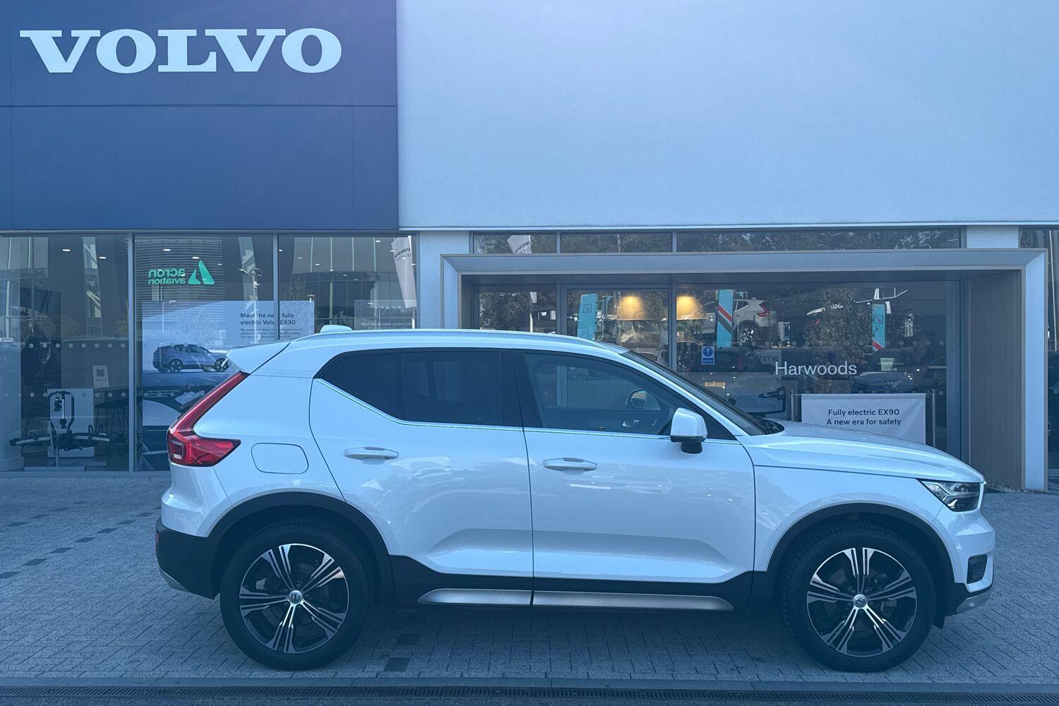 Used Volvo XC40 2020 for sale - 76226764: Photo 2