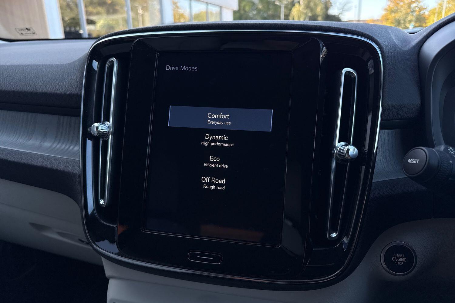 Used Volvo XC40 2020 for sale - 76226764: Photo 40