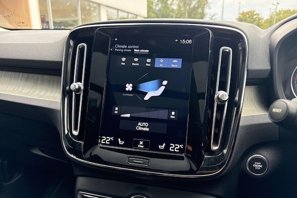 Used Volvo XC40 2018 for sale - 76094879: Photo 38