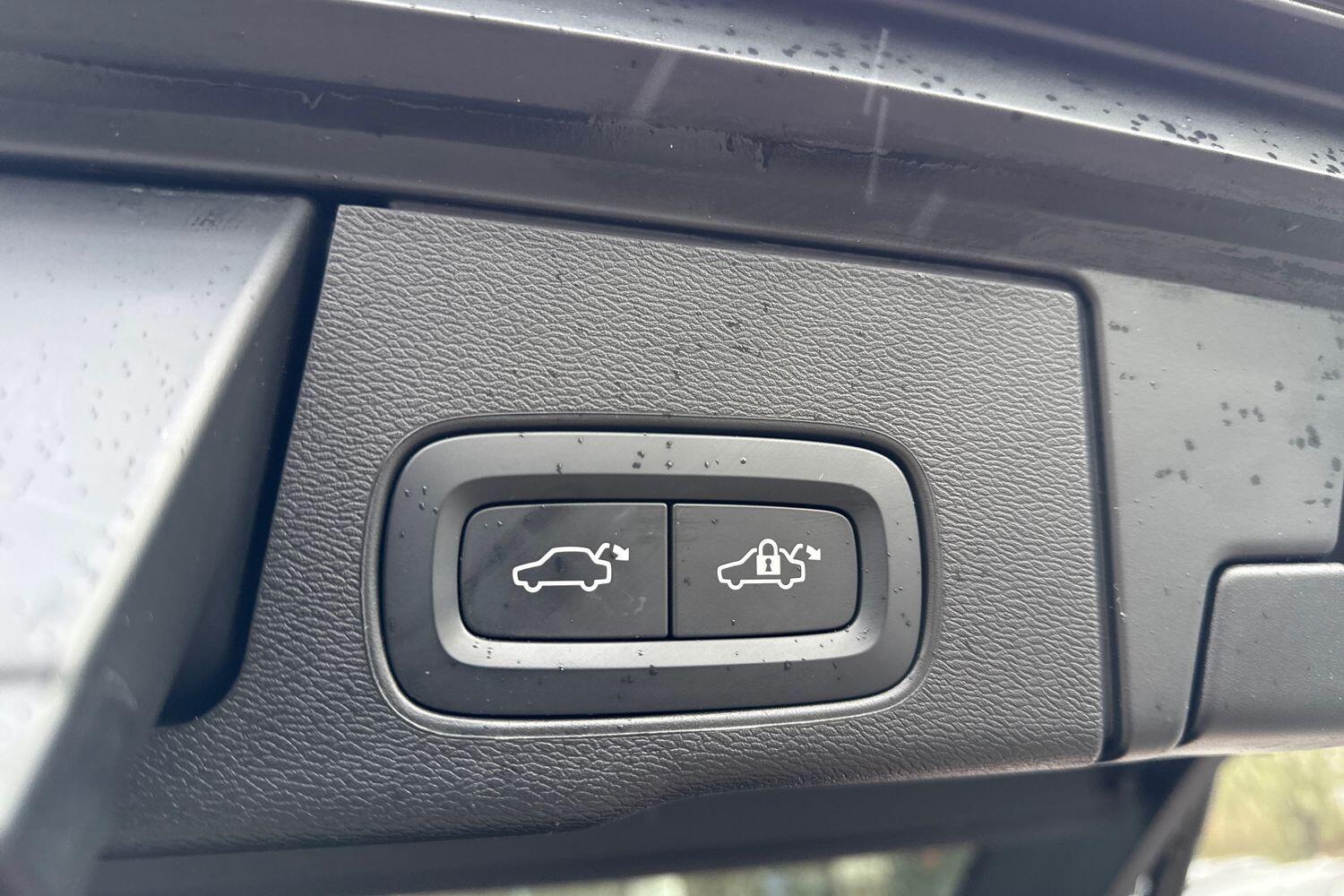 Used Volvo XC60 2022 for sale - 77305130: Photo 21