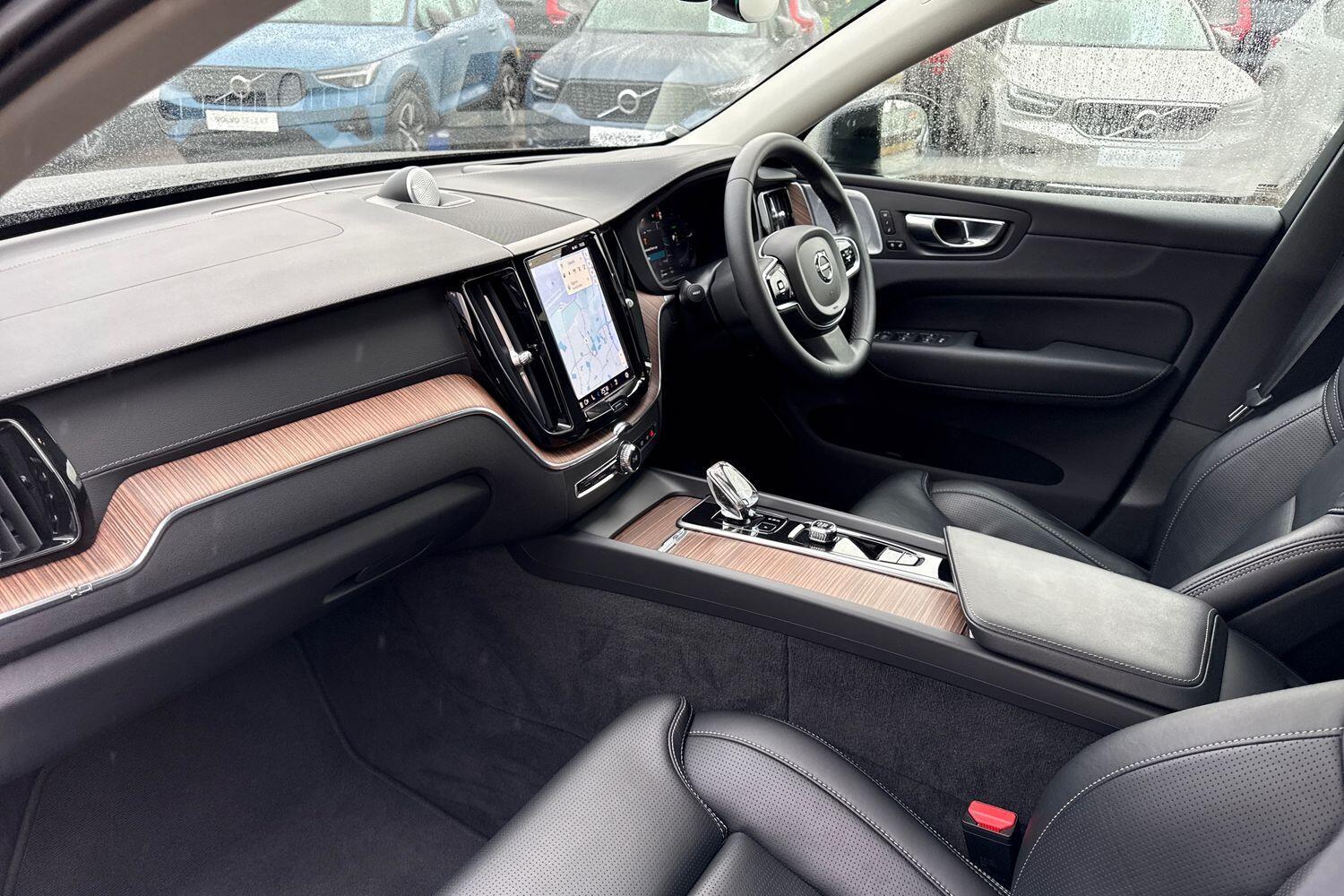 Used Volvo XC60 2022 for sale - 77305130: Photo 27