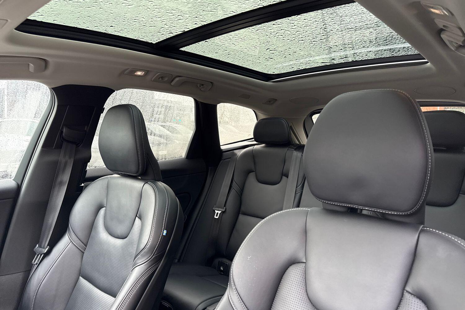 Used Volvo XC60 2022 for sale - 77305130: Photo 29