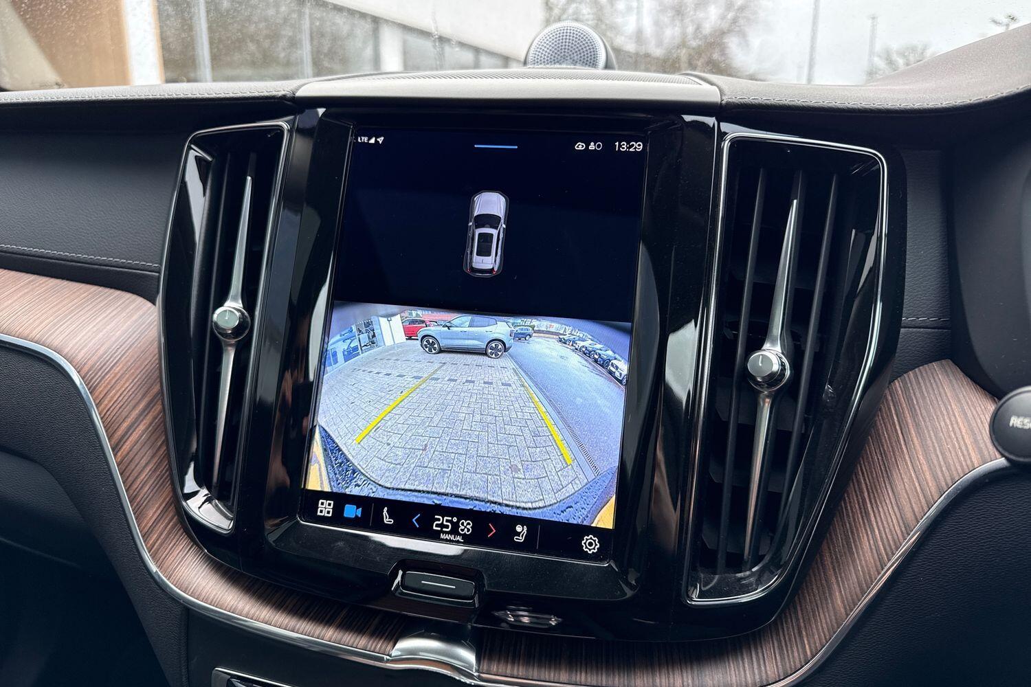 Used Volvo XC60 2022 for sale - 77305130: Photo 38