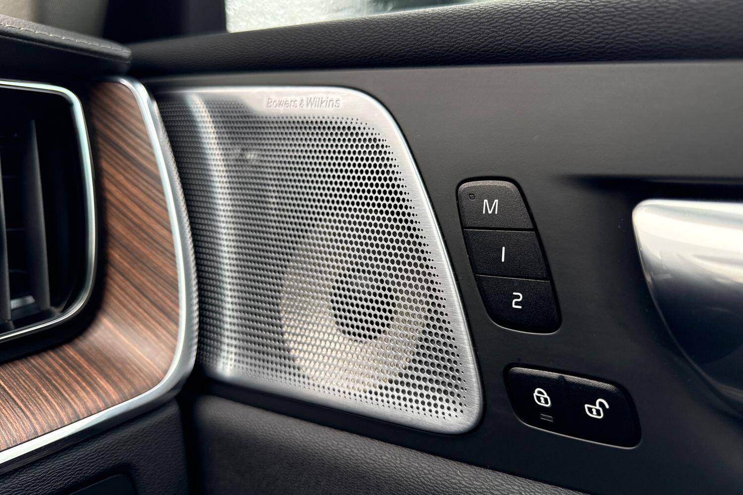 Used Volvo XC60 2022 for sale - 77305130: Photo 41