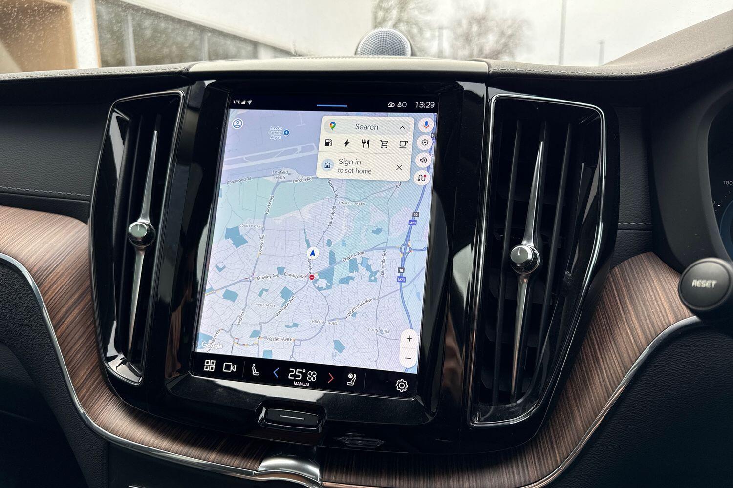 Used Volvo XC60 2022 for sale - 77305130: Photo 5