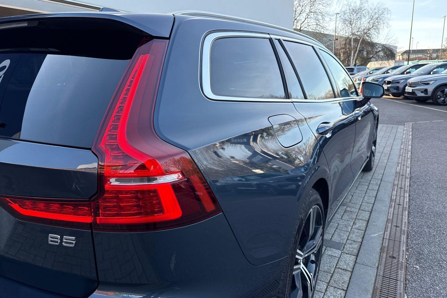 Used Volvo V60 2022 for sale - 77074372: Photo 15
