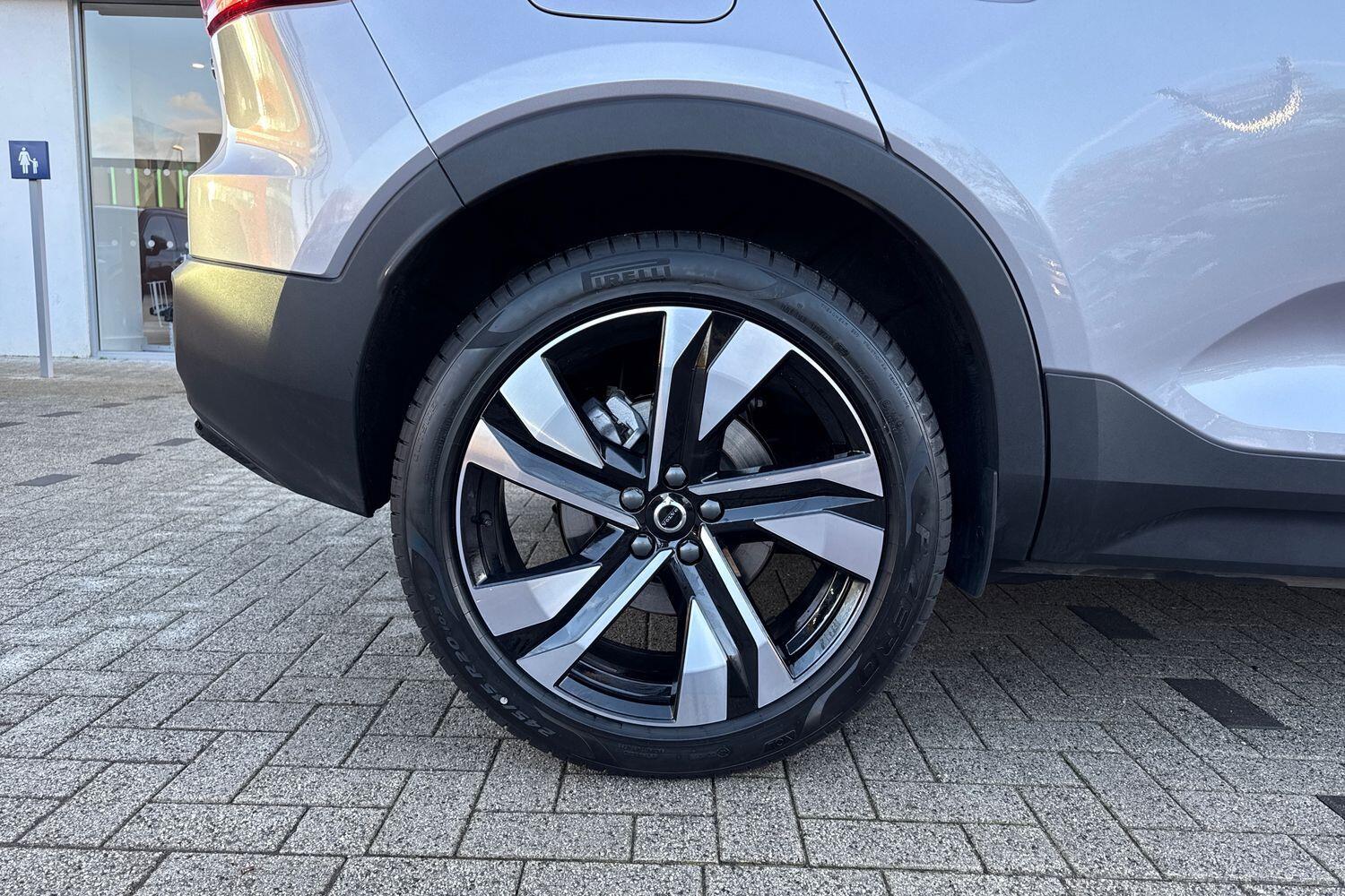 Used Volvo XC40 2025 for sale - 77130871: Photo 14