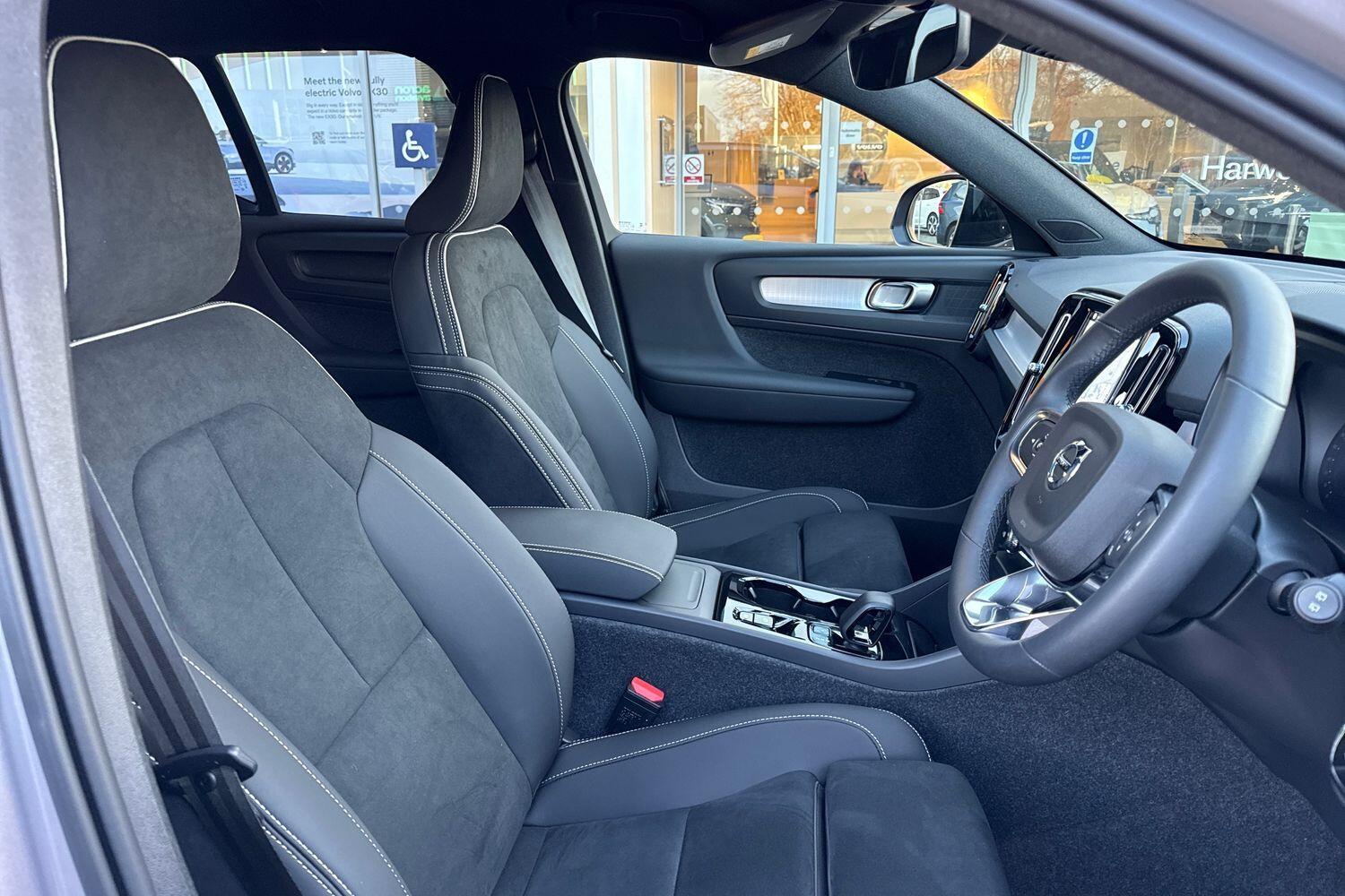 Used Volvo XC40 2025 for sale - 77130871: Photo 26