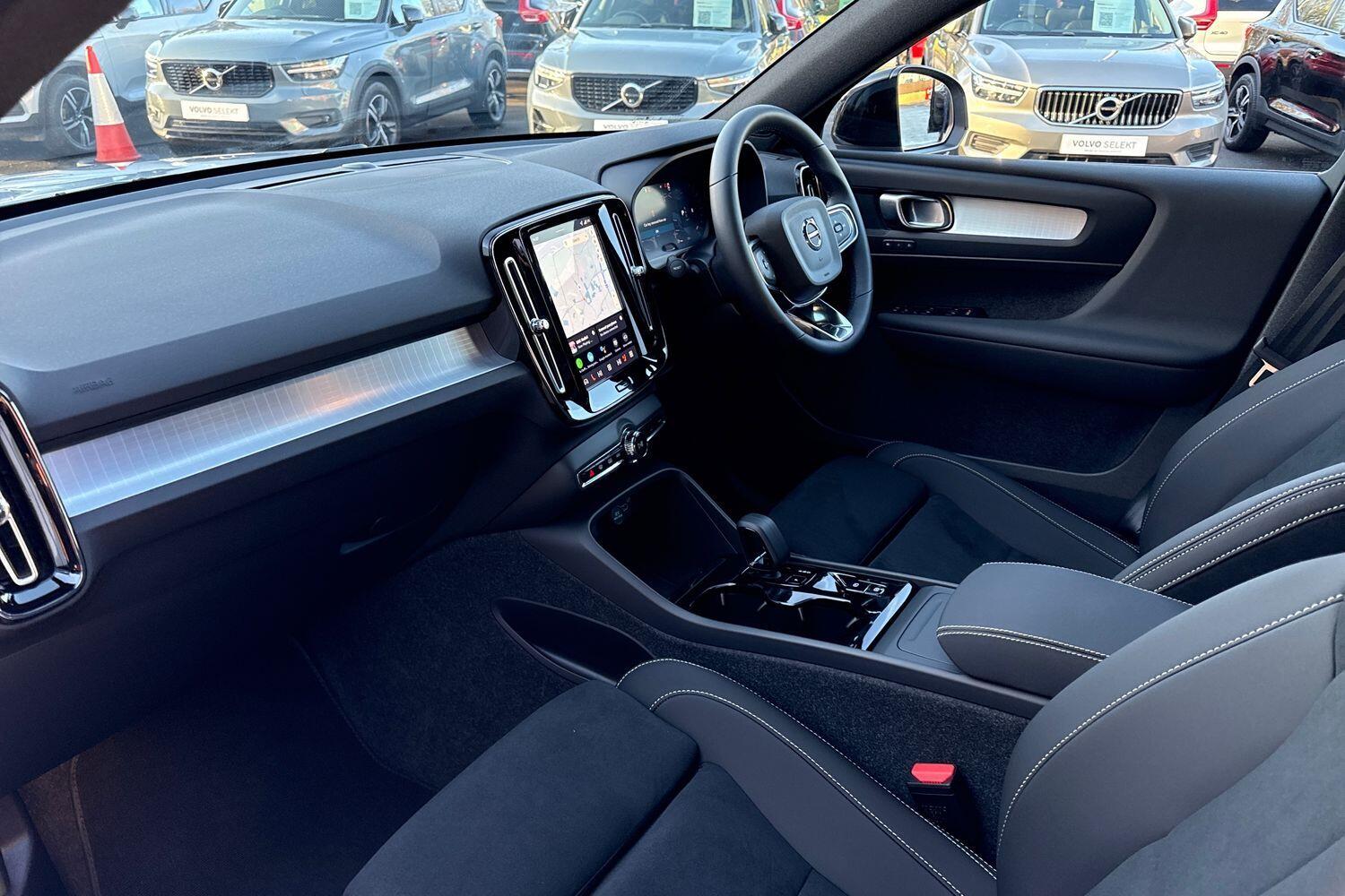 Used Volvo XC40 2025 for sale - 77130871: Photo 27