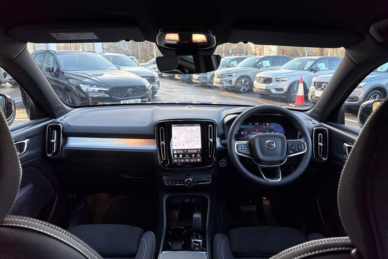 Used Volvo XC40 2025 for sale - 77130871: Photo 3