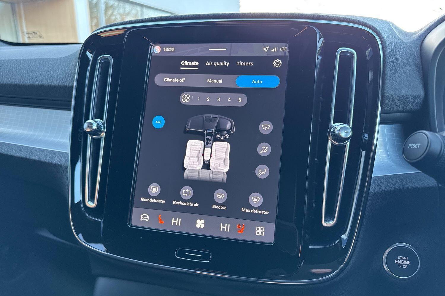 Used Volvo XC40 2025 for sale - 77130871: Photo 38