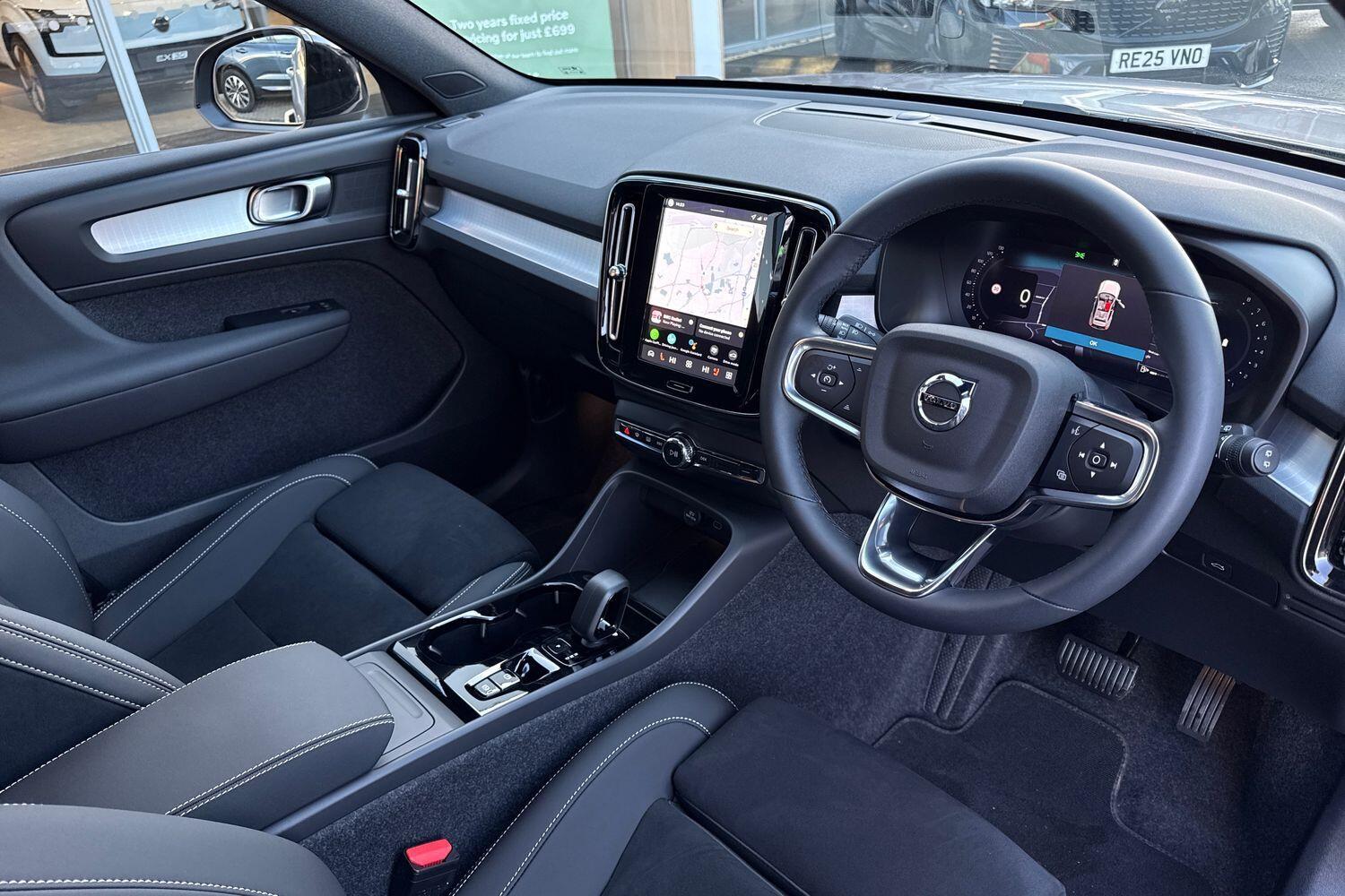 Used Volvo XC40 2025 for sale - 77130871: Photo 6