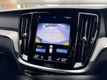 Used Volvo V60 2021 for sale - 76975563: Photo