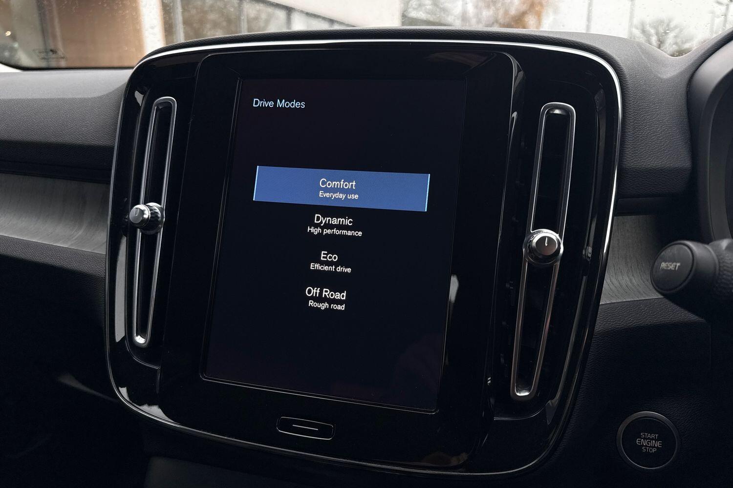 Used Volvo XC40 2021 for sale - 76886416: Photo 41