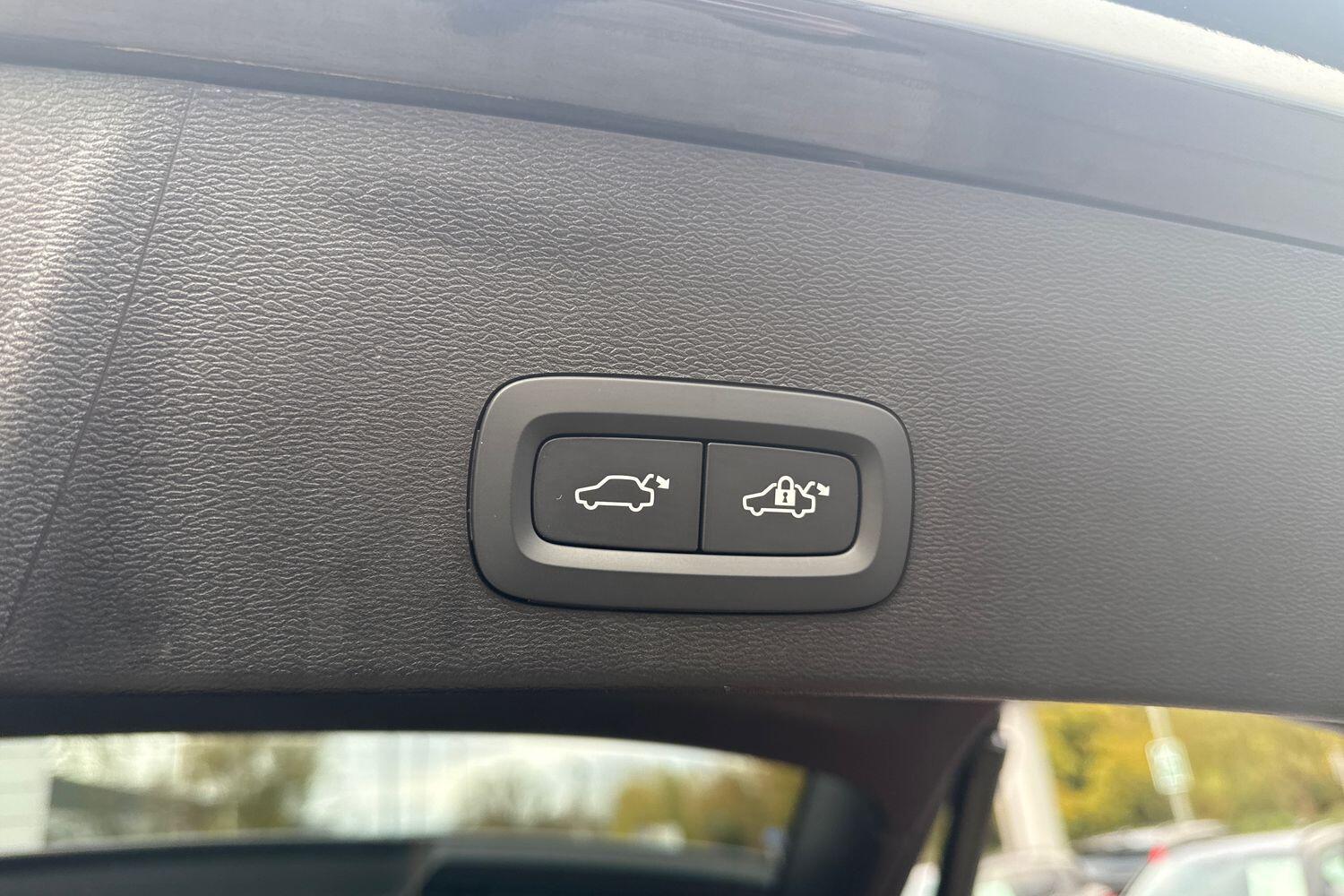 Used Volvo XC40 2024 for sale - 76688531: Photo 21