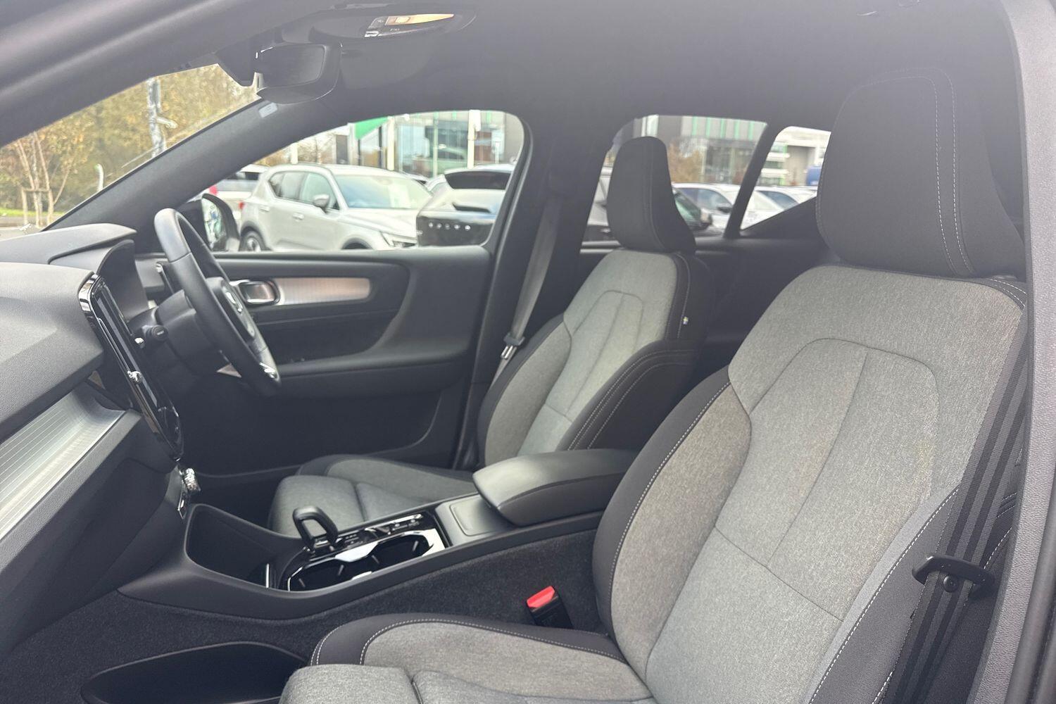 Used Volvo XC40 2024 for sale - 76688531: Photo 28