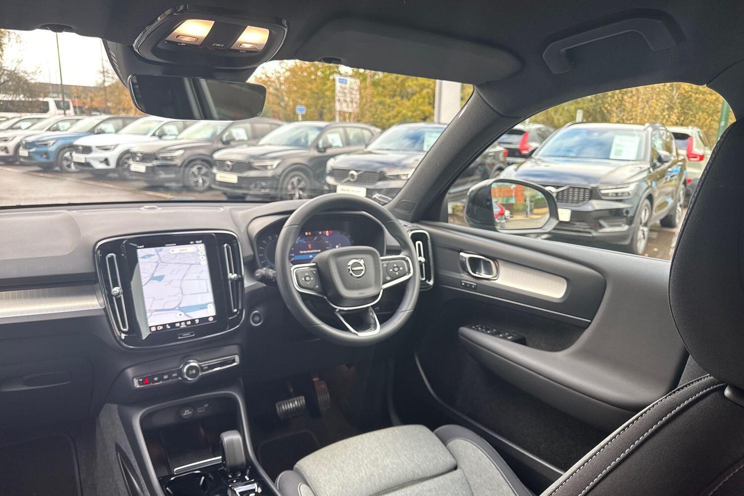 Used Volvo XC40 2024 for sale - 76688531: Photo 33