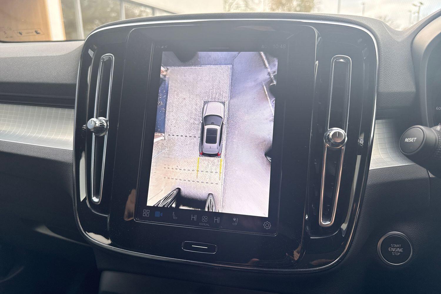 Used Volvo XC40 2024 for sale - 76688531: Photo 4