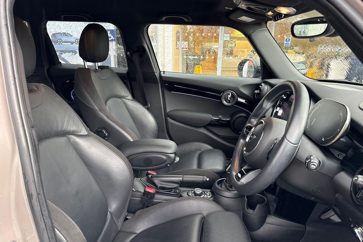 Used MINI Hatch 2022 for sale - 76337303: Photo 25