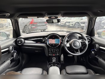 Used MINI Hatch 2022 for sale - 76337303: Photo