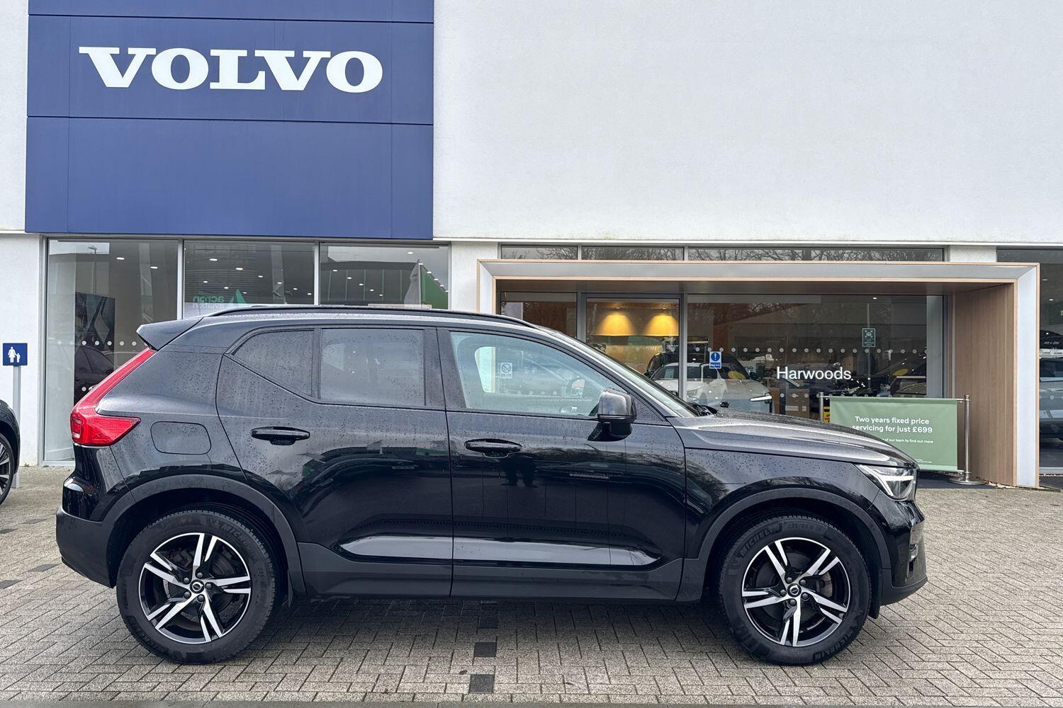 Used Volvo XC40 2022 for sale - 77510858: Photo 2