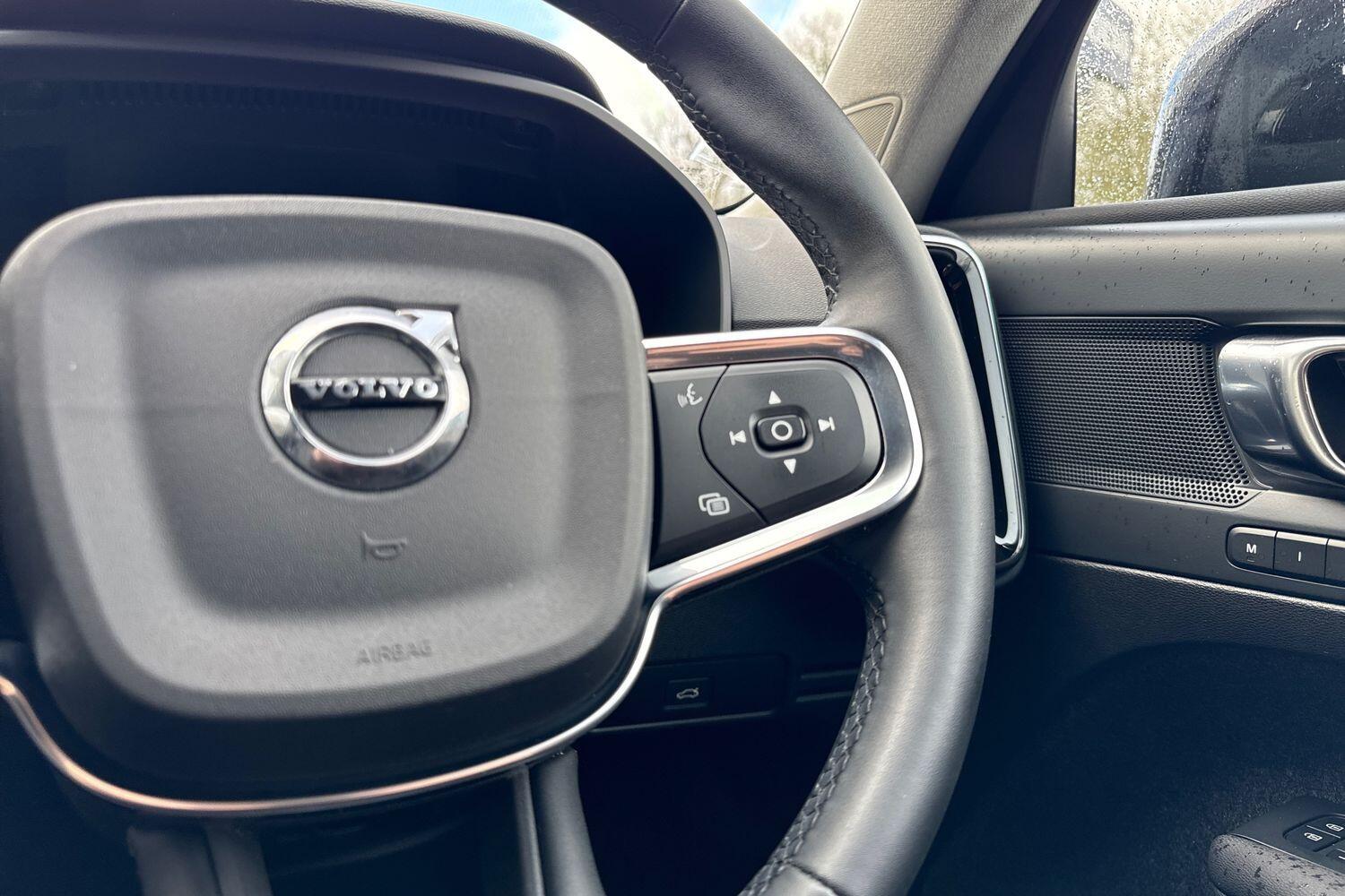 Used Volvo XC40 2022 for sale - 77510858: Photo 37